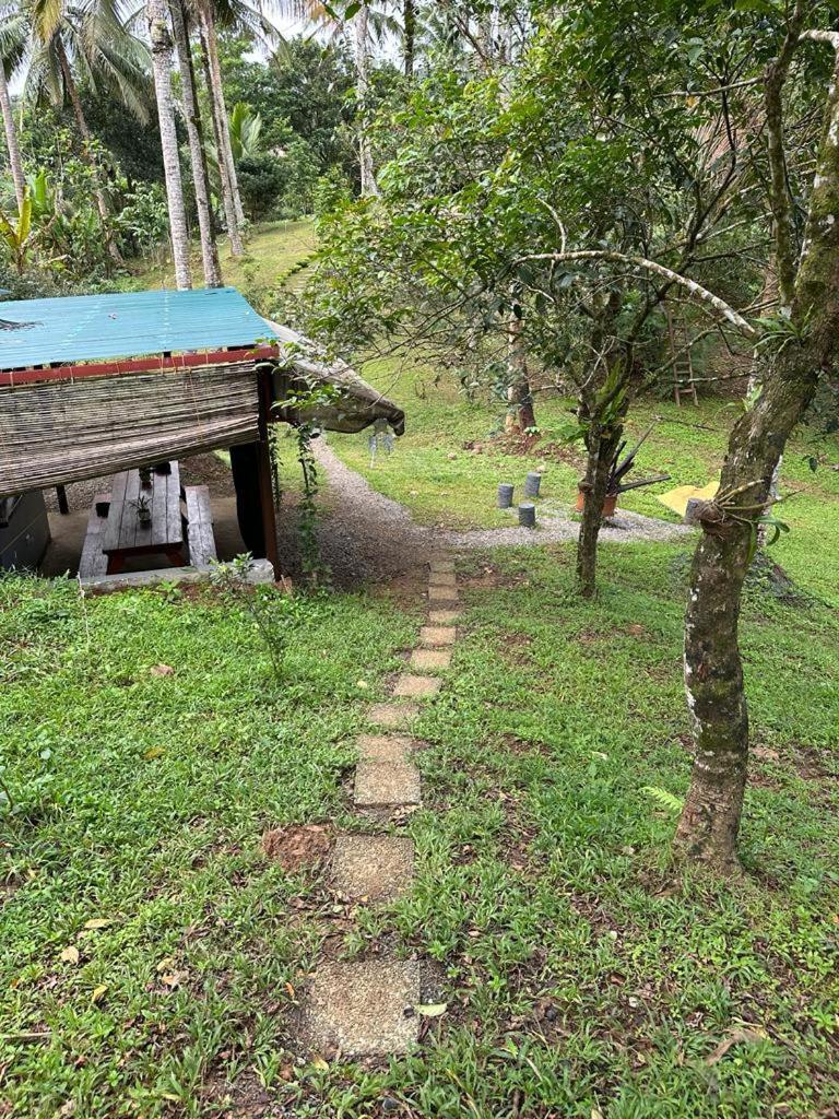 Elnora'S Farm Hotel Lucban Exterior photo